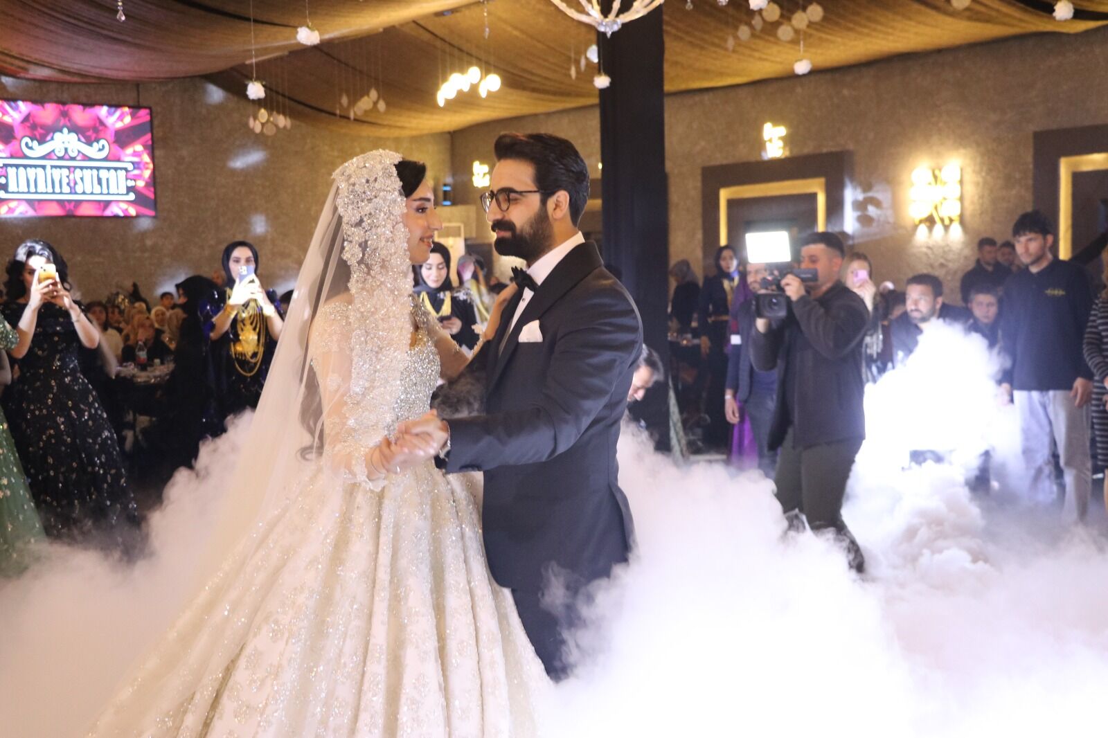 Şanlıurfa’da Bozan Enmek ve Seda Büyük Çifti Hayatlarını Birleştirdi-10
