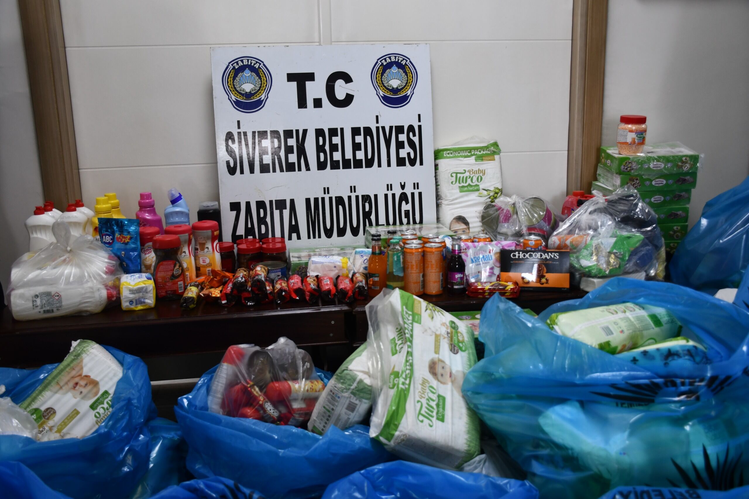Siverek Zabıtası Halk Sağlığı İçin 5 Ton Bozuk Ürünü İmha Etti-3