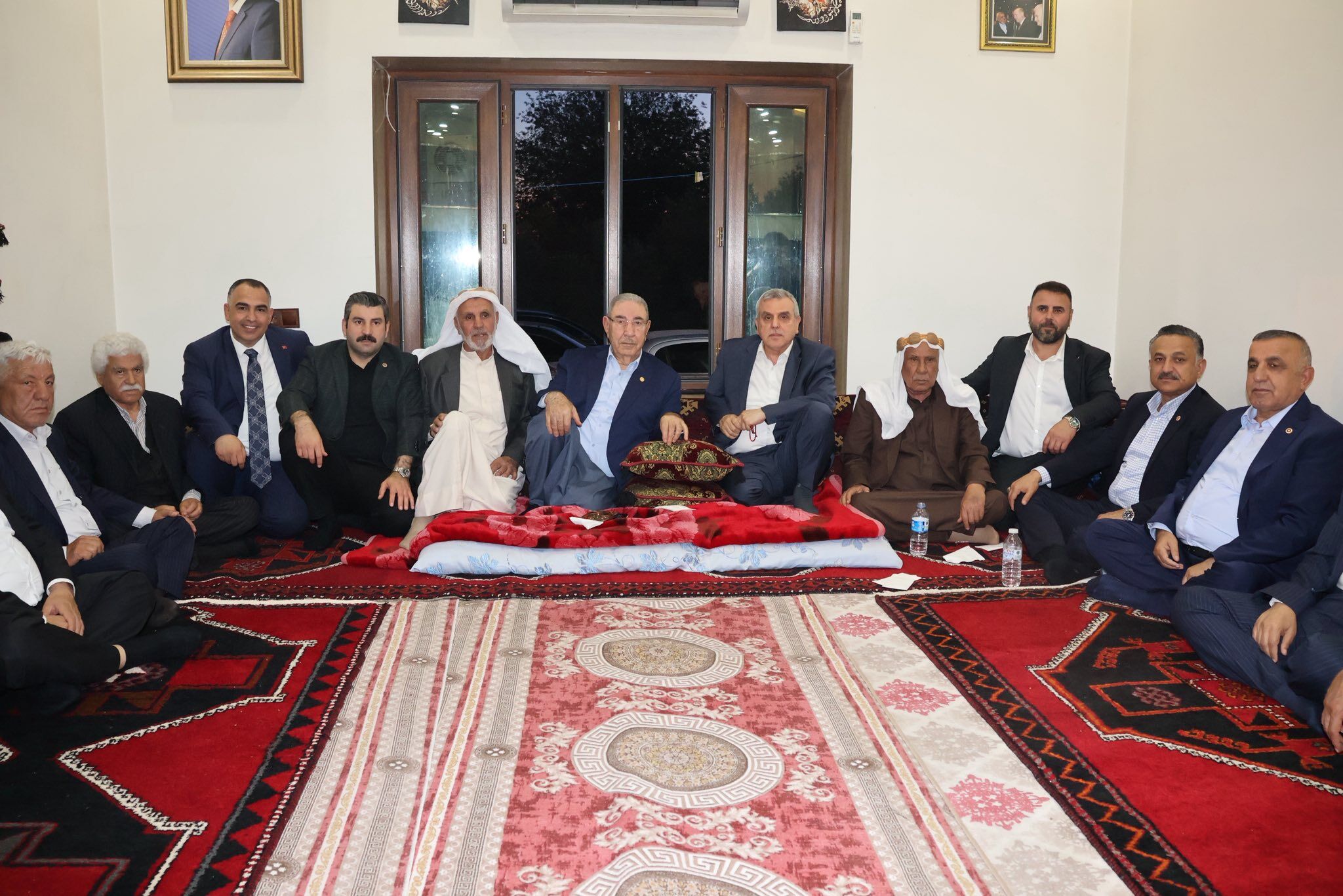 Ak Parti Şanlıurfa Heyeti Eyyübiye’de Vatandaşlarla Bir Araya Geldi (7)