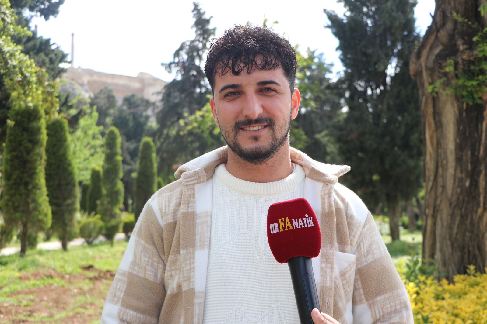 Azat Yücel