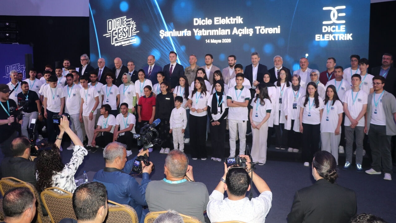 Dicle Elektrik Tarafından Düzenlenen Diclefest, Şanlıurfa Topçu Meydanı’nda Kapılarını Açtı (4)
