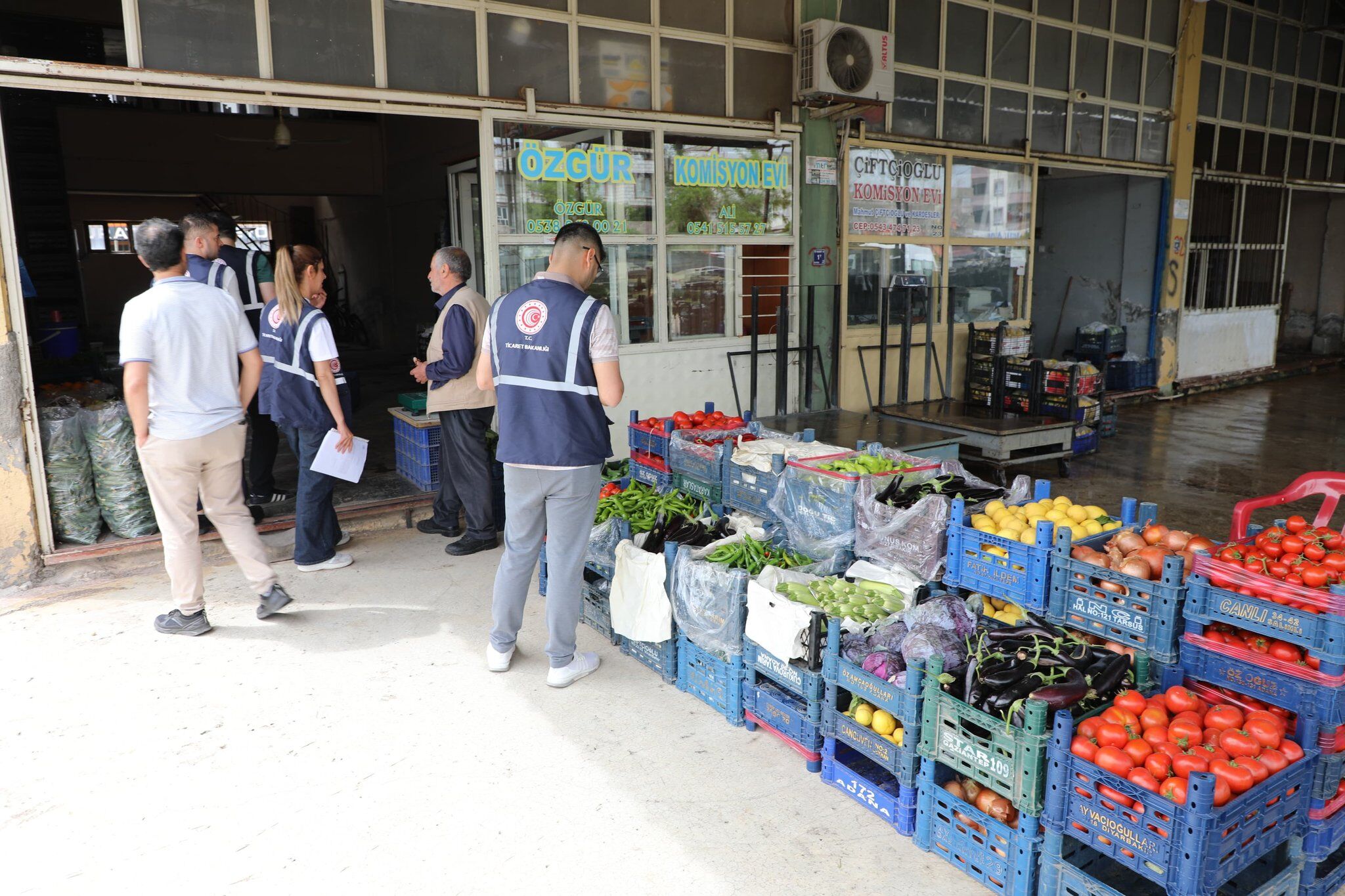 Hal Pazari Ve Otogar’da Deneti̇m