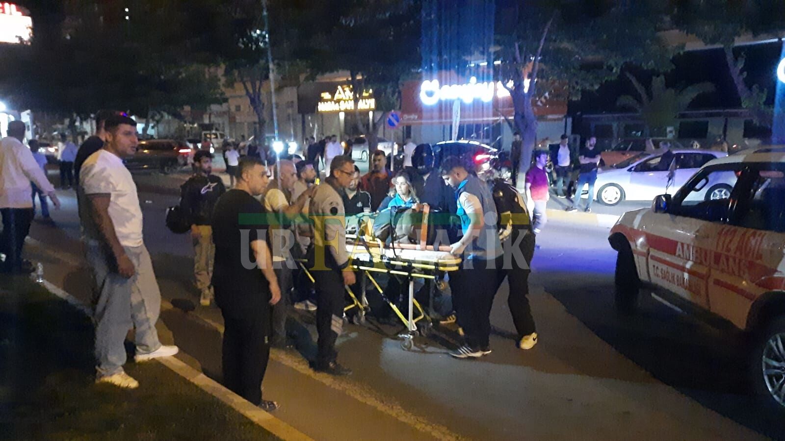 Karaköprü'de Iki Motosiklet Çarpıştı 4 Kişi Yaralandı (4)