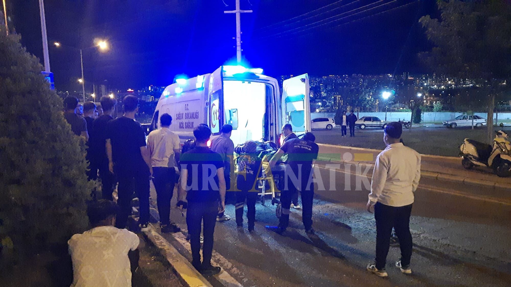 Karaköprü'de Motosiklet Devrildi (2)