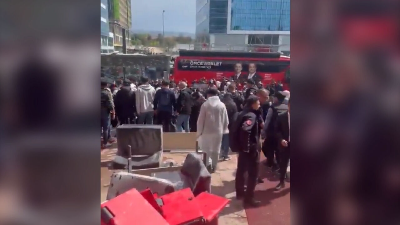 Şanlıurfa Milletvekili Mahmut Tanal Gözyaşlarını Tutamadı! (3)