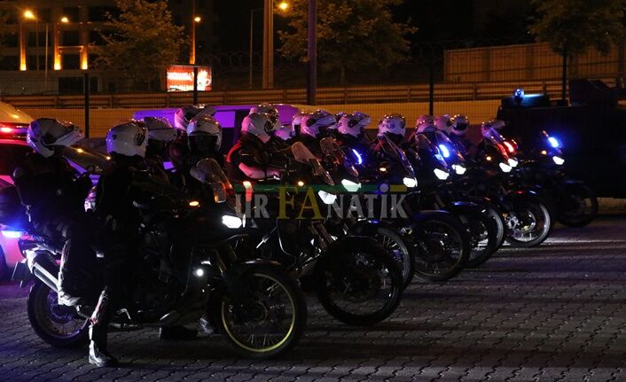 Şanlıurfa'da 163 Ekip 1023 Polisin Katılımlarıyla 'Huzur 63' Uygulaması Yapıldı (9)