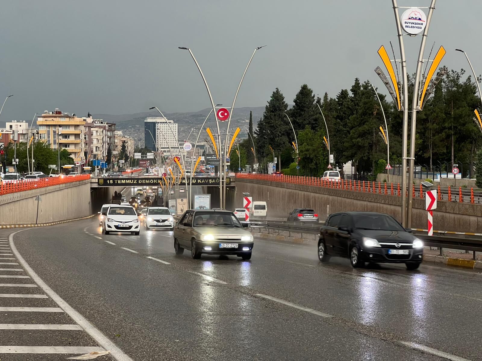 Şanlıurfa’da Downbrust Tehlikesi Meteoroloji Uyardı (2)
