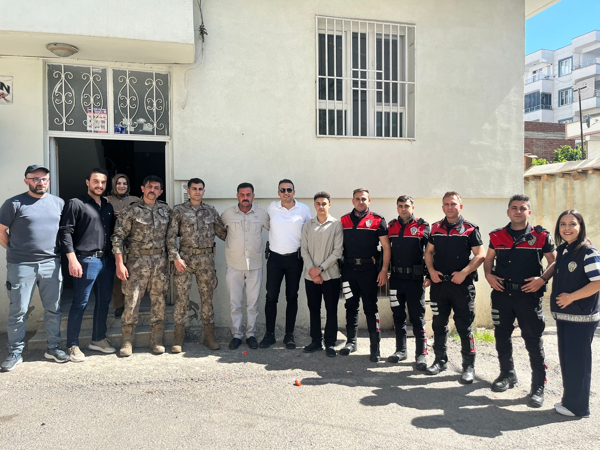Şanlıurfa’daki Polislerden Şehit Oğluna Unutulmaz Sürpriz (2)