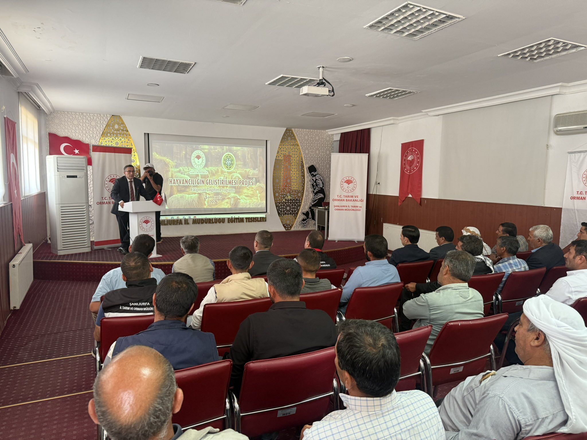 Üreti̇ci̇lere Kirkim Maki̇neleri̇ Tesli̇m Edi̇ldi̇