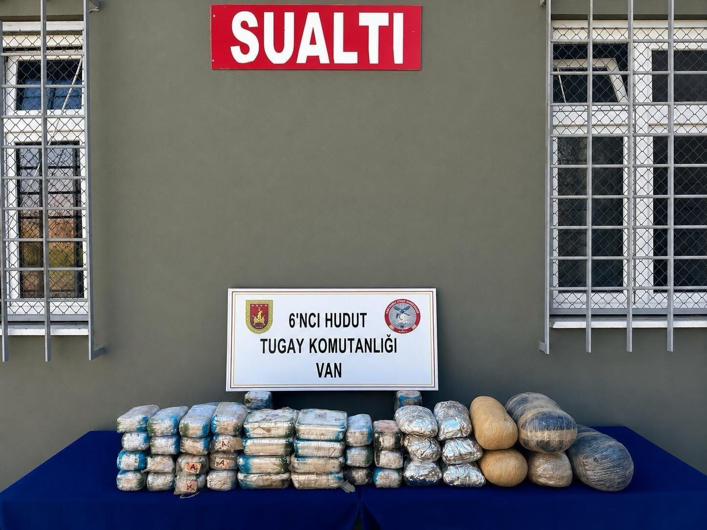44 Ki̇lo 635 Gram Madde Ele Geçi̇ri̇ldi̇