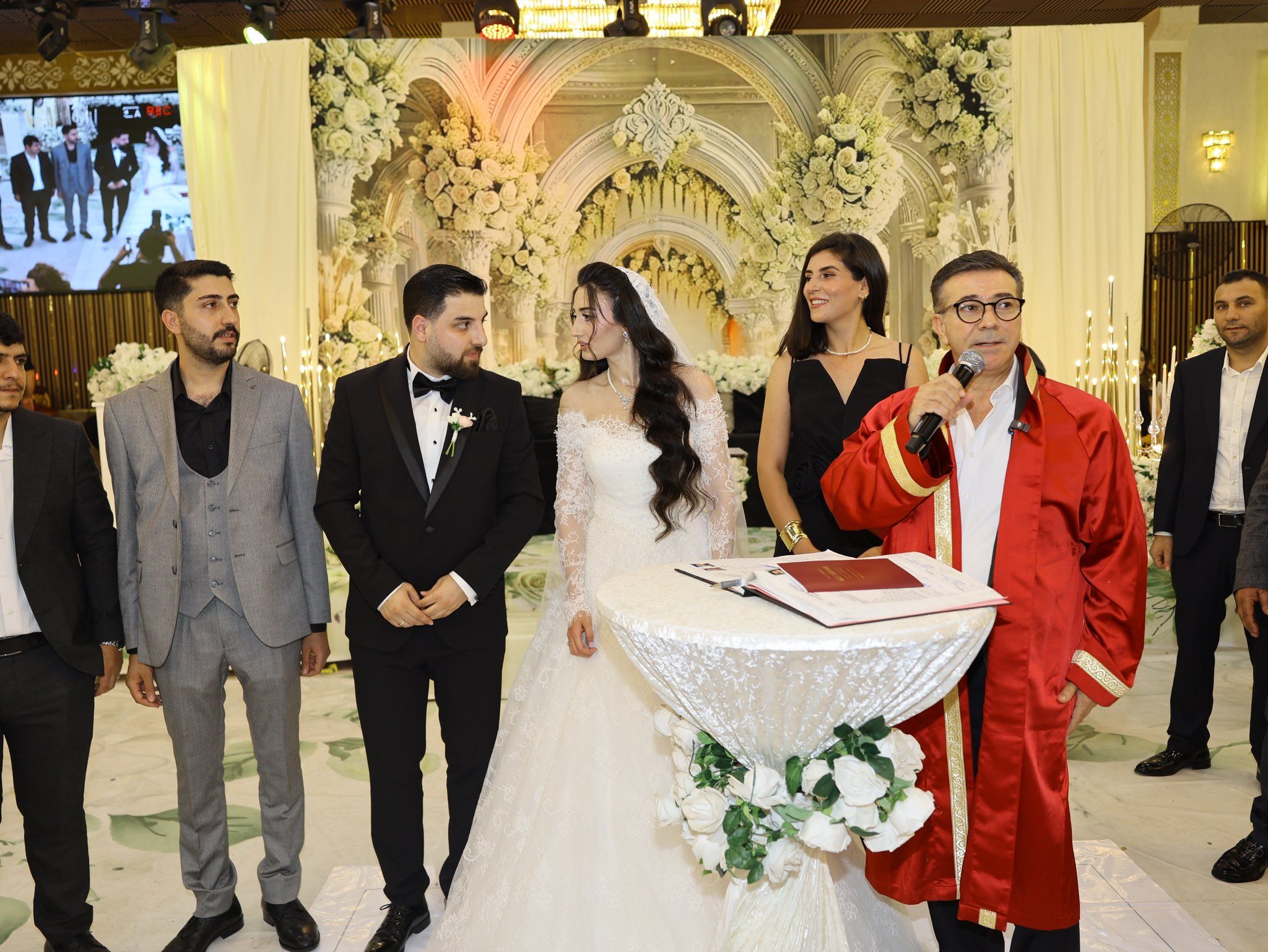 Ahmet İncaz Ile Esra Tura Çifti