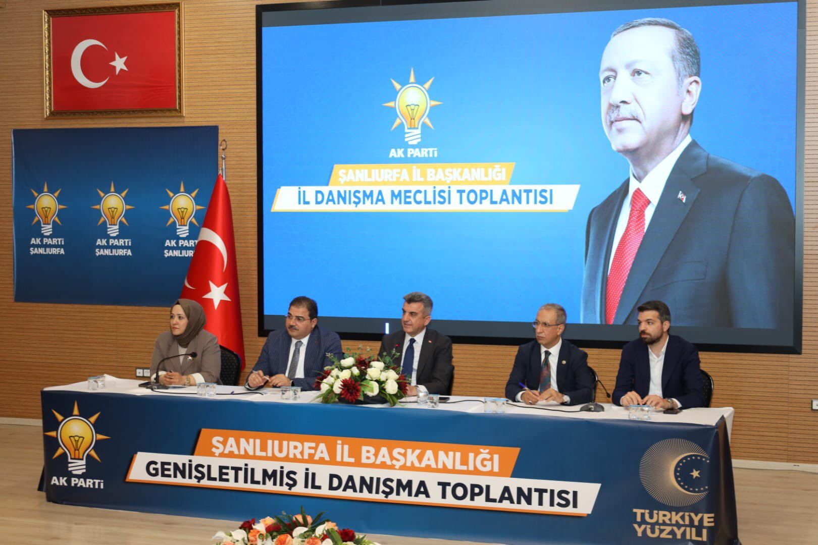 Ak Parti Şanlıurfa İl Danışma Meclisi Toplantısı Gerçekleşti (1)