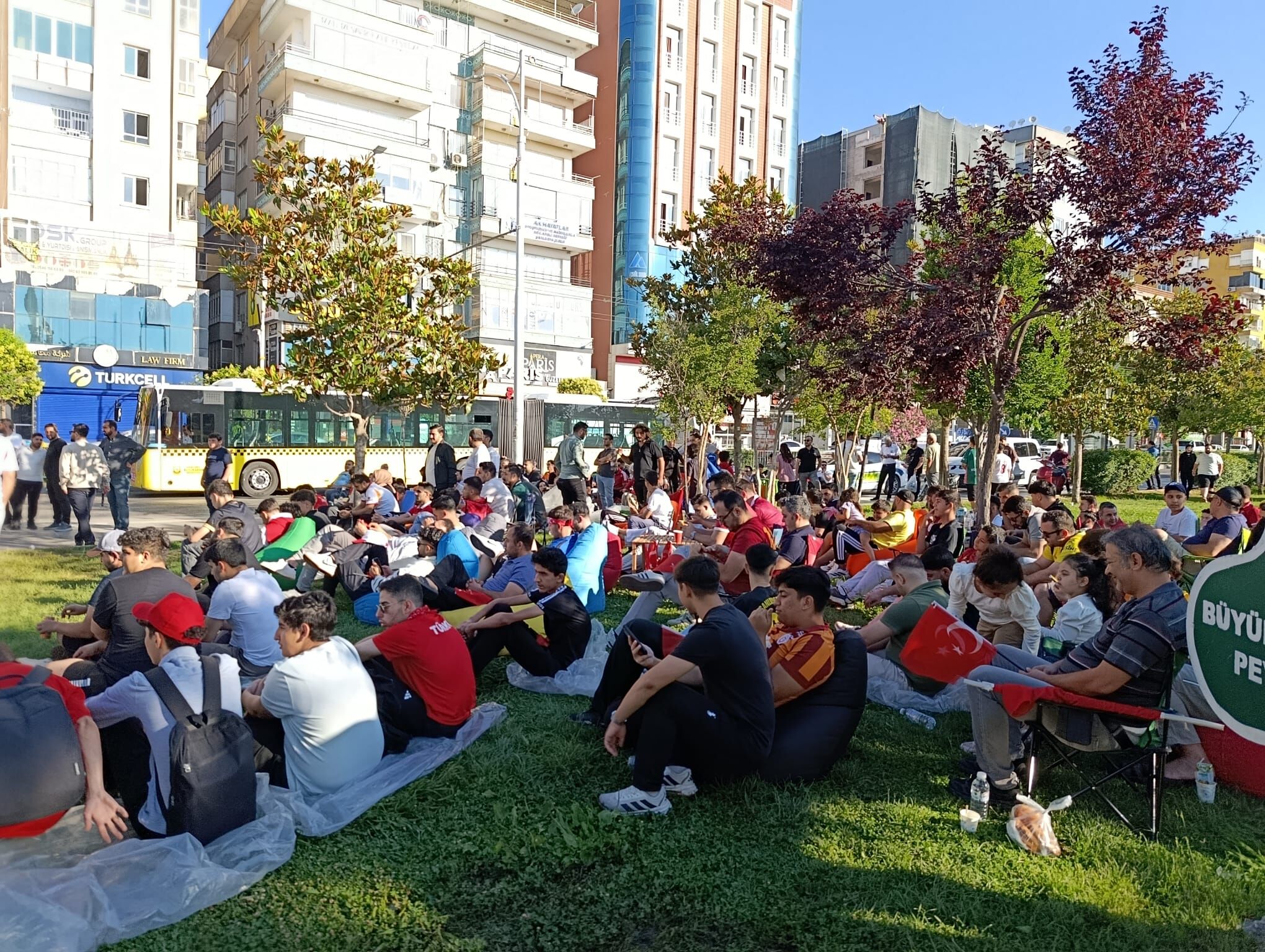 Avustralya Türkiye Maçı Şanlıurfa’da Dev Ekranda Takip Edildi (3)