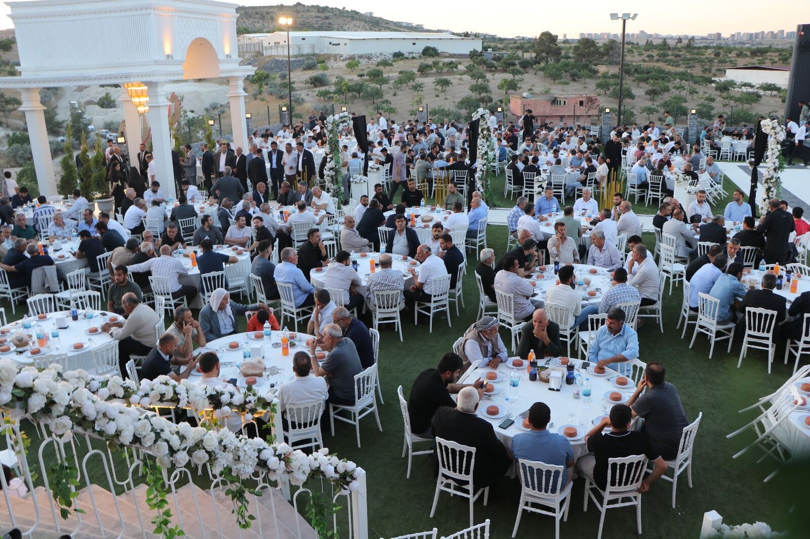 Besi Osb'de Seçim Öncesi Bin 500 Kişilik Buluşma