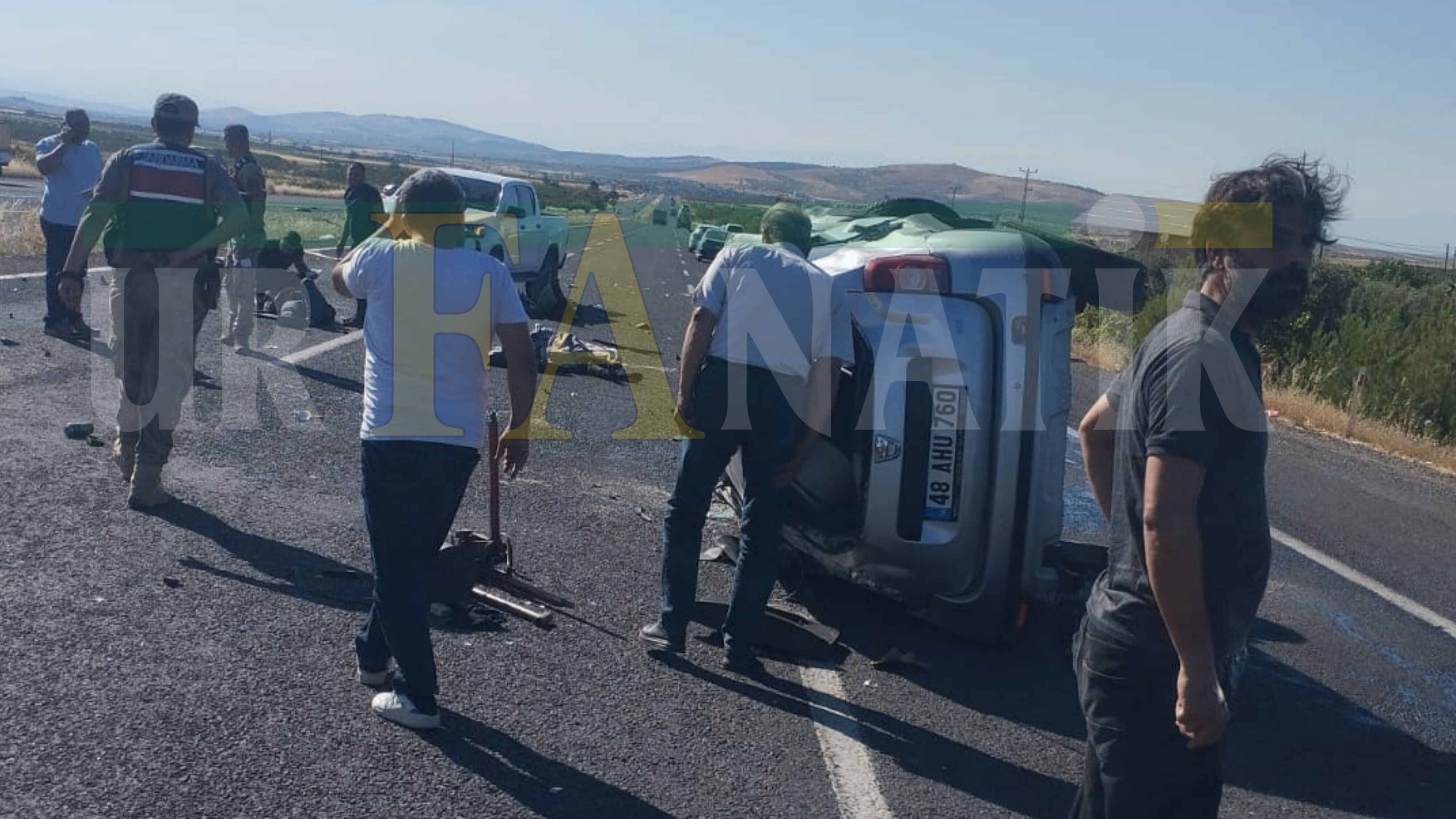 Bozova’da Korkunç Kaza Ölü Ve Yaralılar Var (1)
