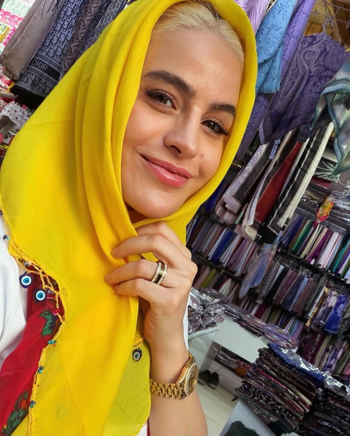 Büşra Pekin2