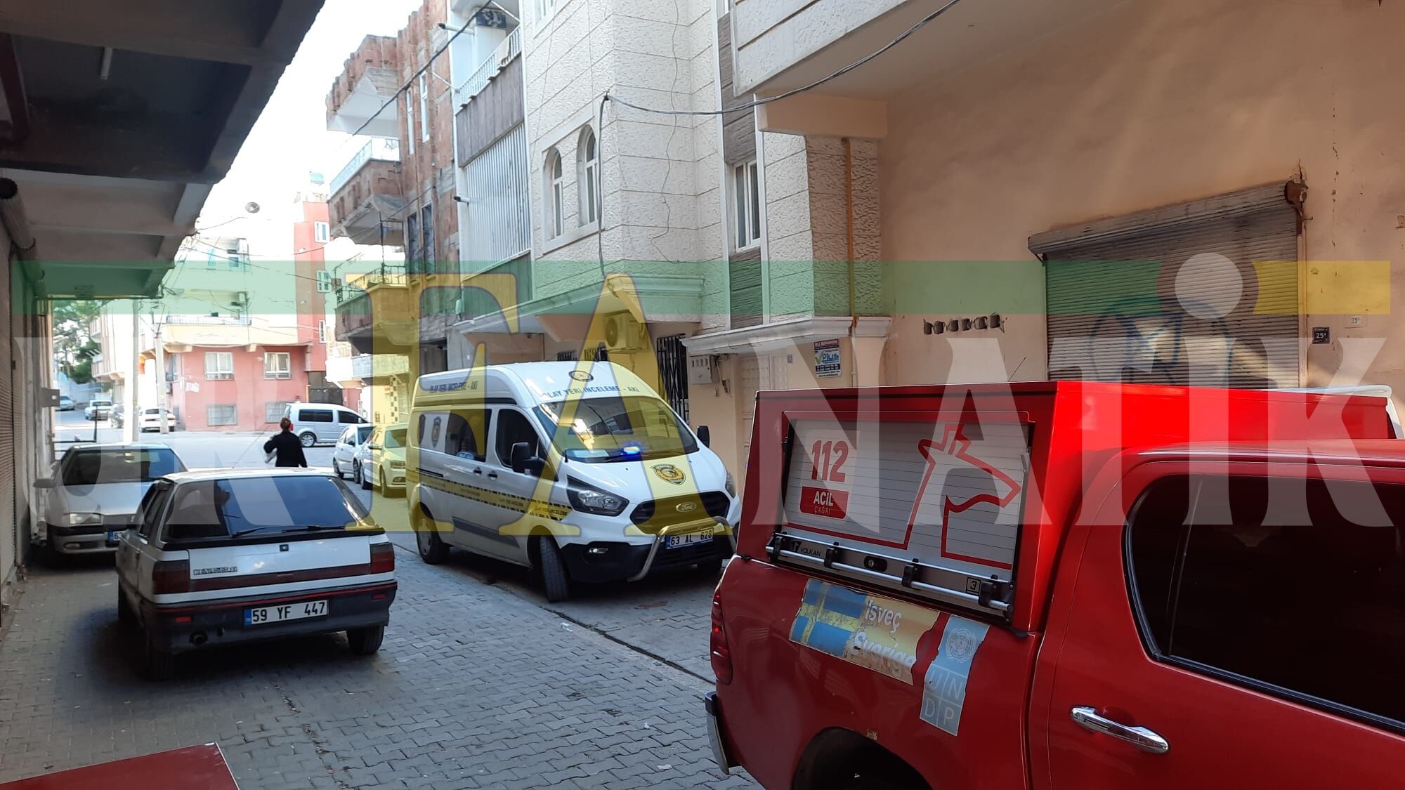 Haliliye'de 3 Katlı Apartmanda Patlama (4)