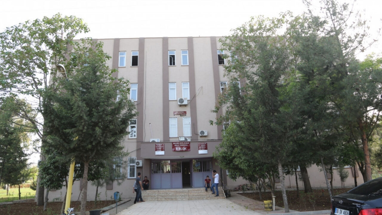 Harran Üniversitesi Eyyübiye Kampüsü’nde Bulunan Radyo Tv Programcılığı Bölümü Kapatıldı (4)