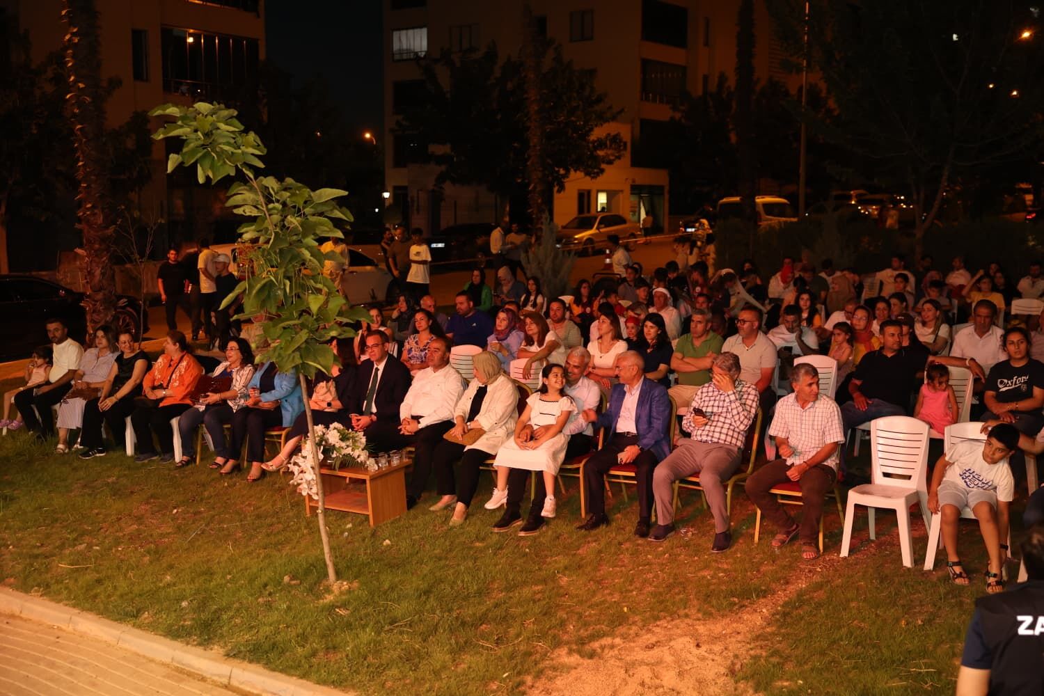 Karaköprü’de Açik Hava Müzi̇k Di̇nleti̇si̇ Sanatseverleri̇ Buluşturdu (4)