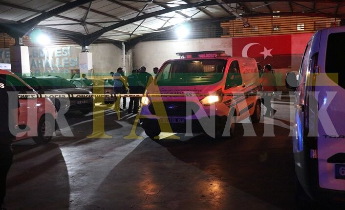 Karşıyaka Semt Pazarında Araç Içerisinde Ölü Bulundu (3)
