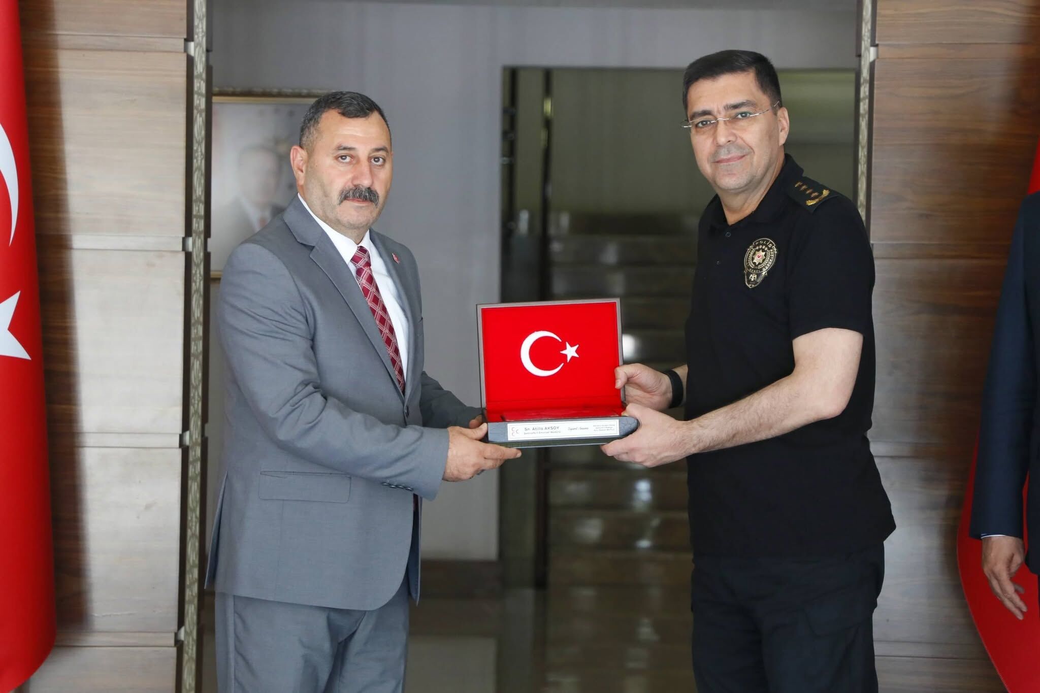 Osman Mutlu Ve Mhp Heyeti Ali Naci Aldemir Ile Atilla Aksoy’u Makamında Ziyaret Etti (4)