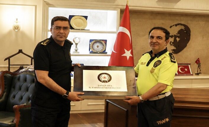 Şanlıurfa İl Emniyet Müdür Yardımcısı Ali Gökçe Emekliye Ayrıldı (1)
