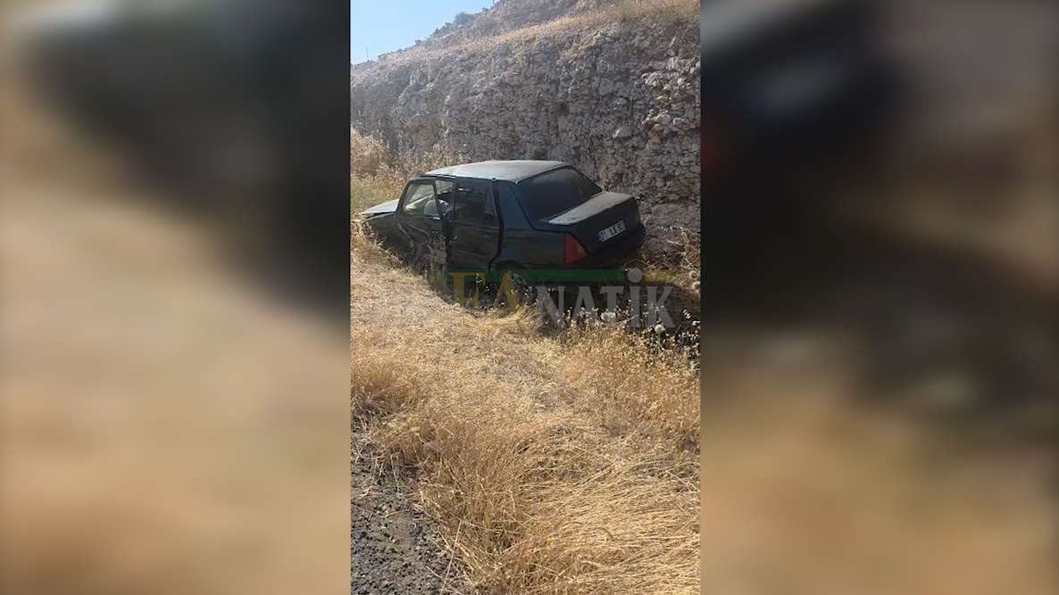 Şanlıurfa Suruç'ta İki Otomobil Çarpıştı 4 Kişi Yaralandı