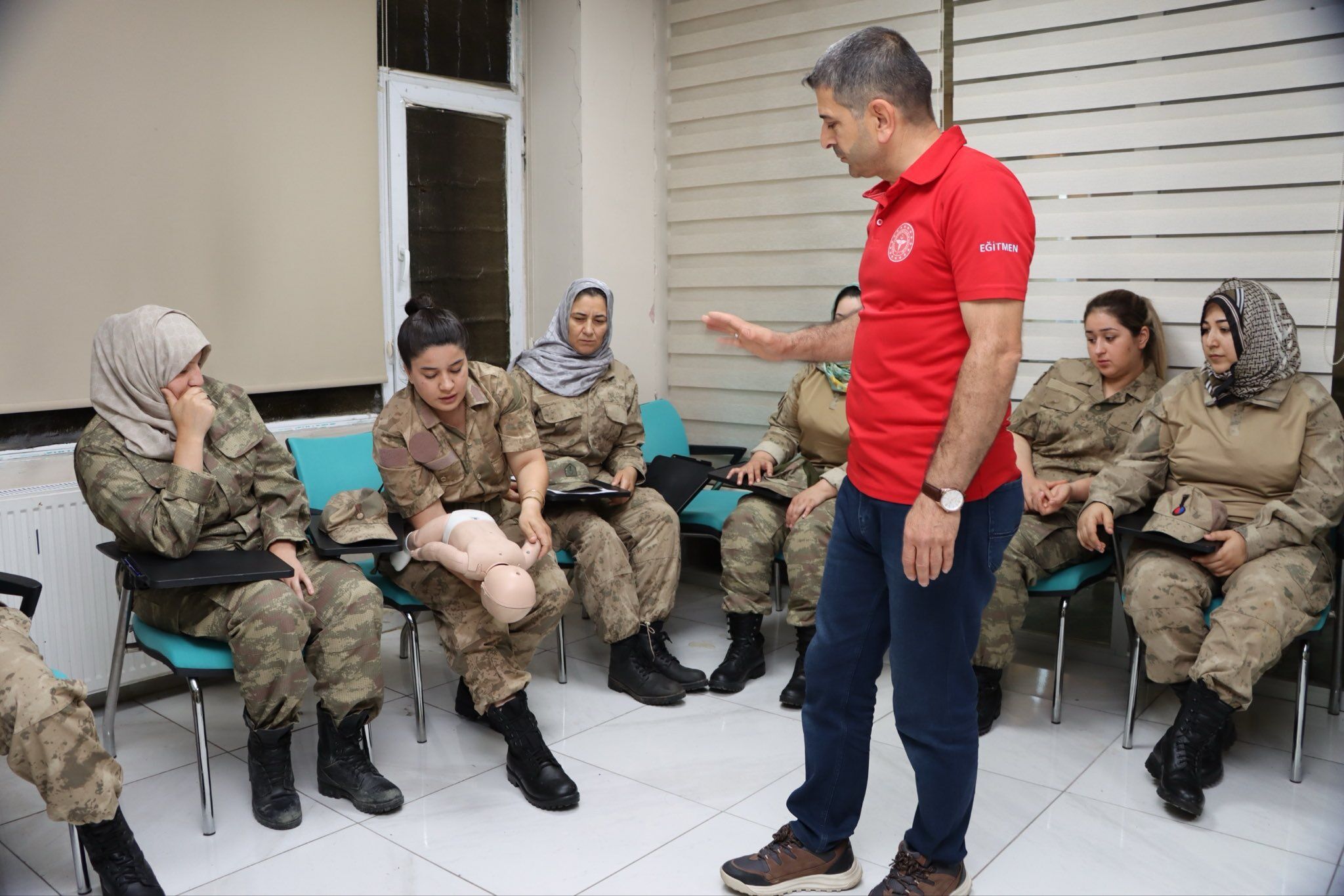 Şanlıurfa Valiliği Koordinesinde Güvenlik Korucularına İlk Yardım Eğitimi 3