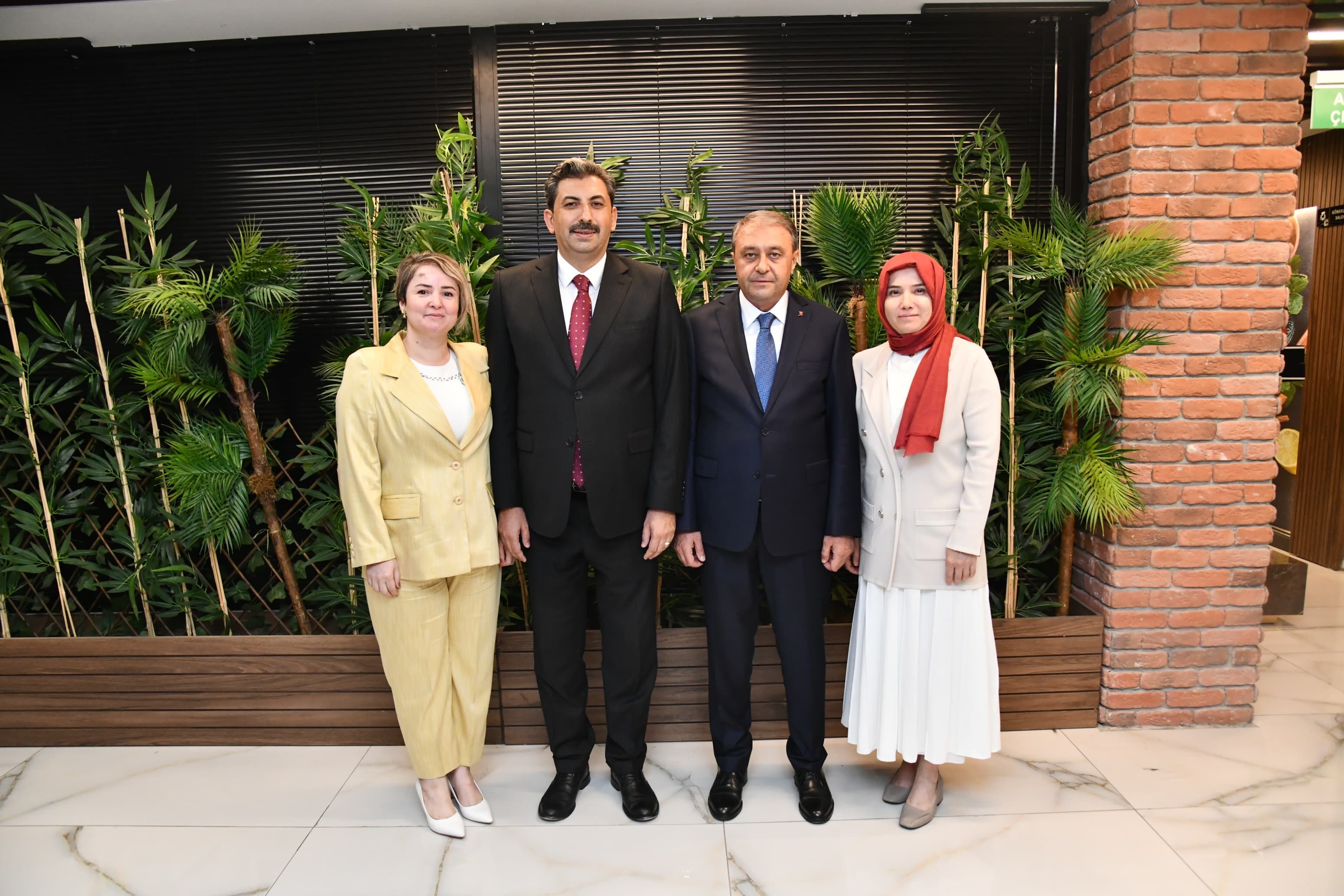 Şanlıurfa Valisi Hasan Şıldak'tan Tayini Çıkan Yargı Mensuplarına Veda Yemeği (1)