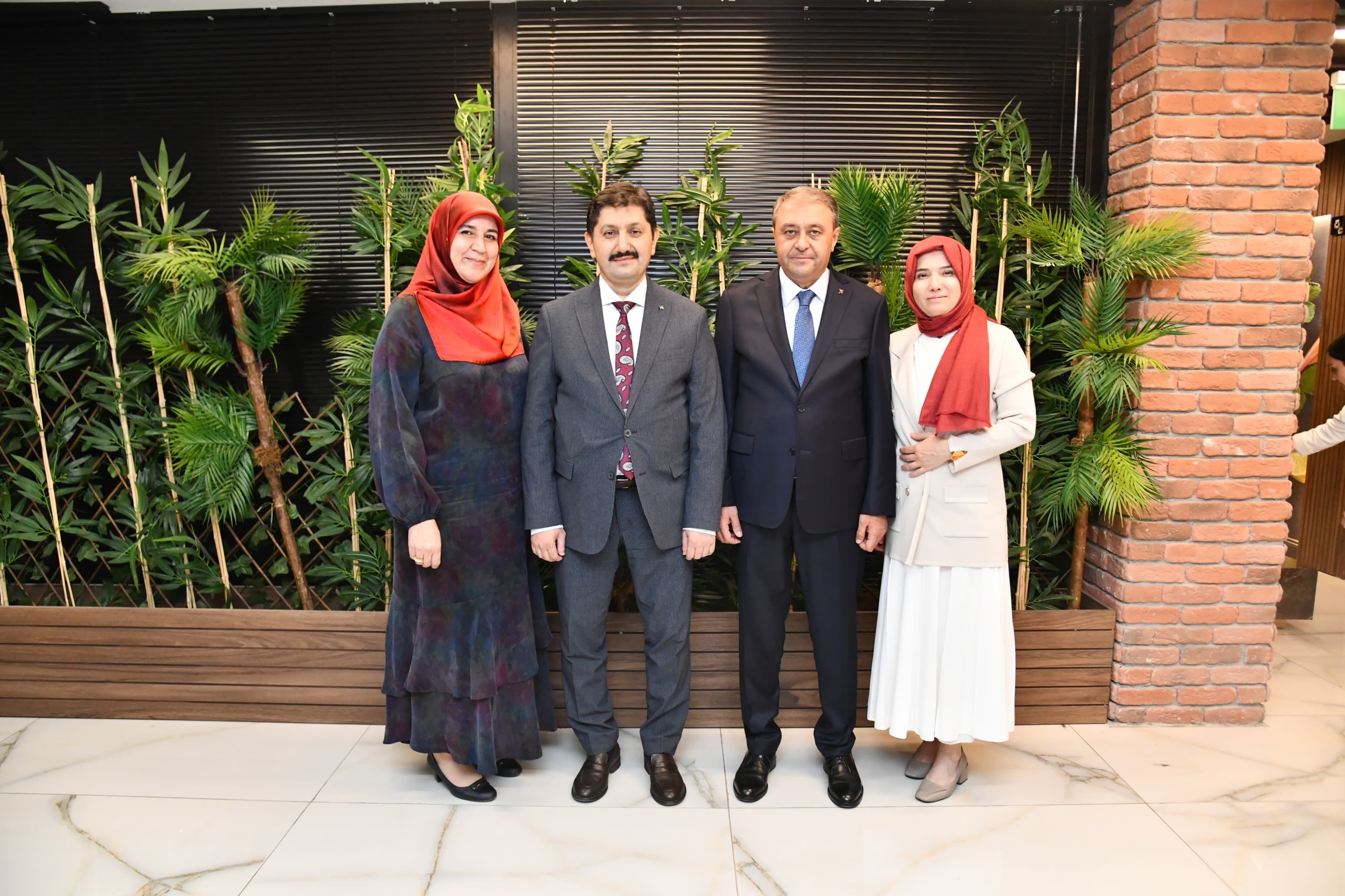 Şanlıurfa Valisi Hasan Şıldak'tan Tayini Çıkan Yargı Mensuplarına Veda Yemeği (3)