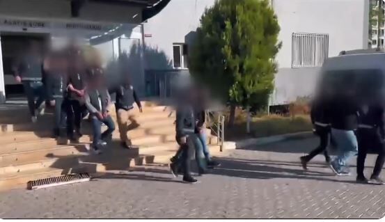 Şanlıurfa’da 85 Kişiyi 1 Milyon 712 Bin Tl Dolandıran 5 Şüpheli Tutuklandı (1)