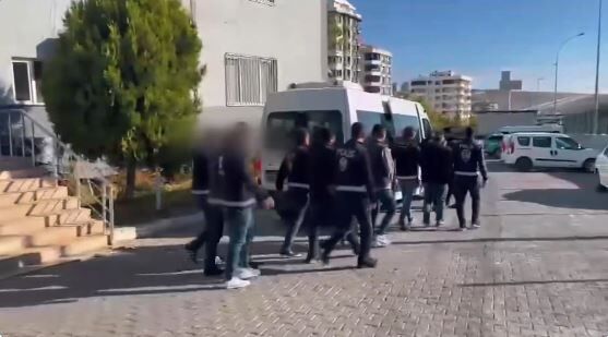 Şanlıurfa’da 85 Kişiyi 1 Milyon 712 Bin Tl Dolandıran 5 Şüpheli Tutuklandı (2)