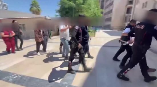 Şanlıurfa’da 85 Kişiyi 1 Milyon 712 Bin Tl Dolandıran 5 Şüpheli Tutuklandı (4)