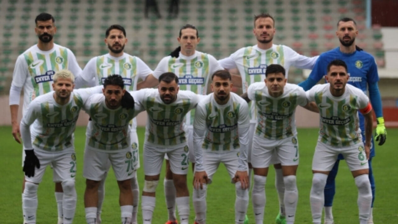 Şanlıurfaspor'da Fırtınalar Estiriyordu, Takımdan Ayrıldı! (2)
