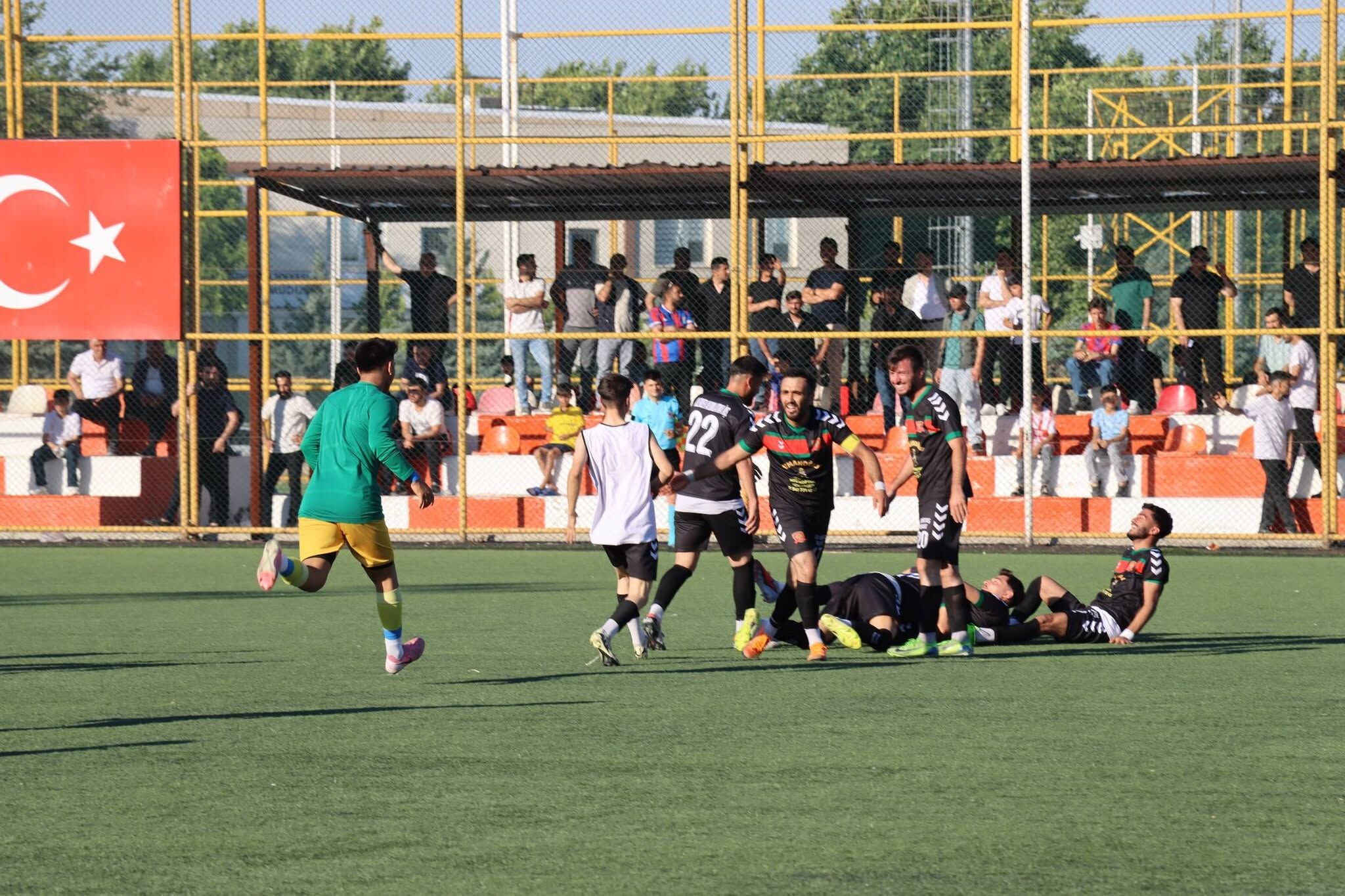 Sırrınspor 1. Amatör Lige Yükseldi (5)