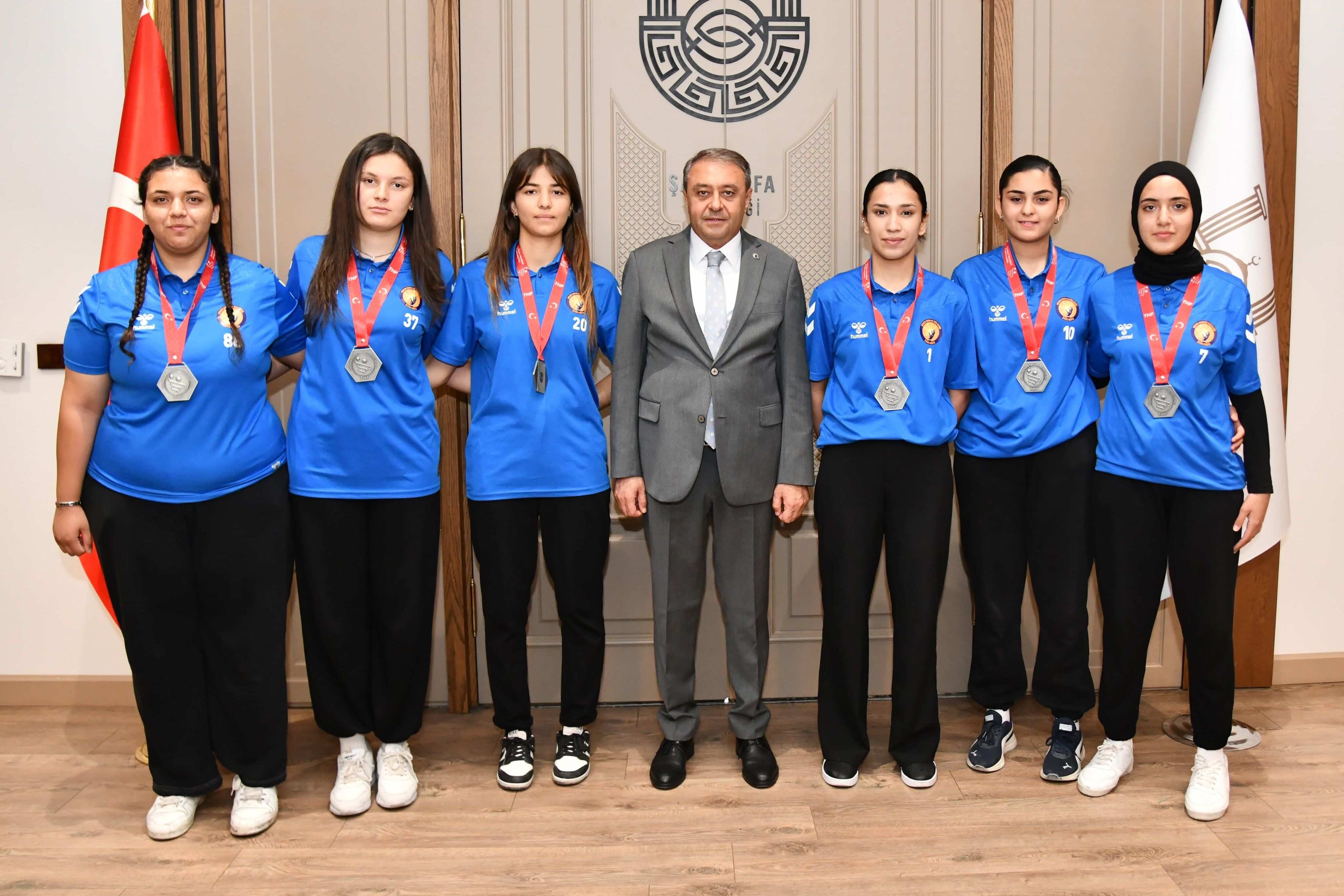 Vali Şıldak Hentbol