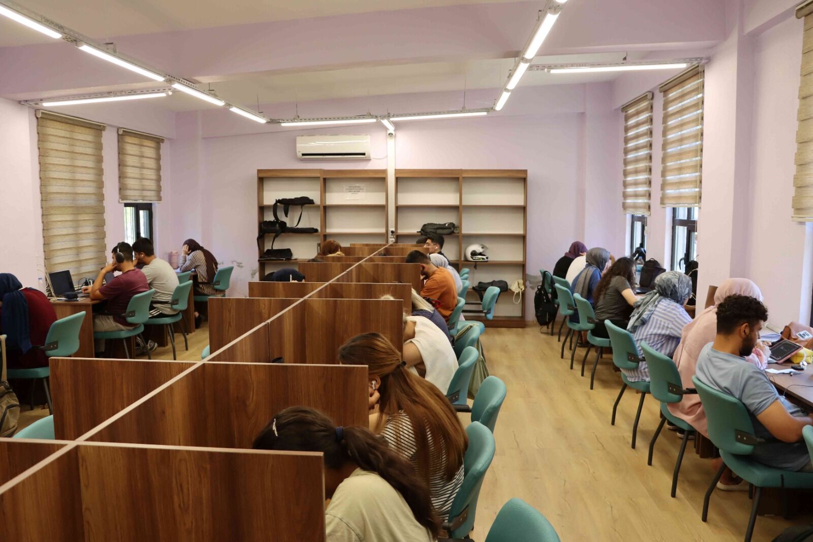 Karaköprü’de Okuma Evleri Öğrencilerin Uğrak Noktası Oldu-3