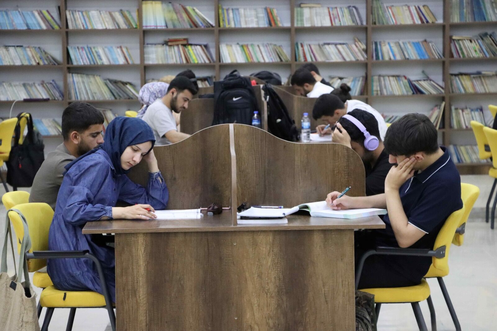 Karaköprü’de Okuma Evleri Öğrencilerin Uğrak Noktası Oldu-2
