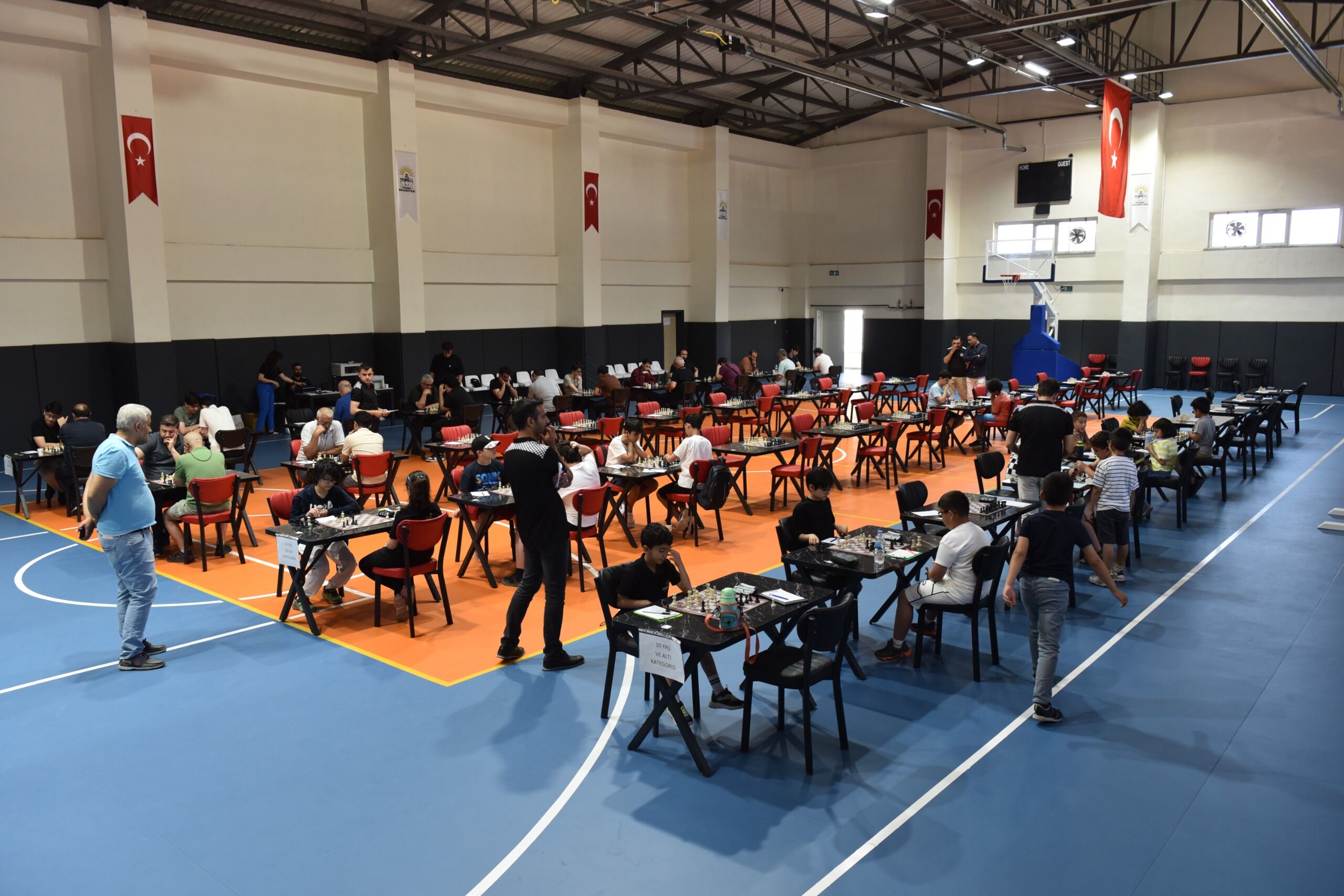 Siverek’te Babalar Günü Satranç Turnuvası Başladı-1