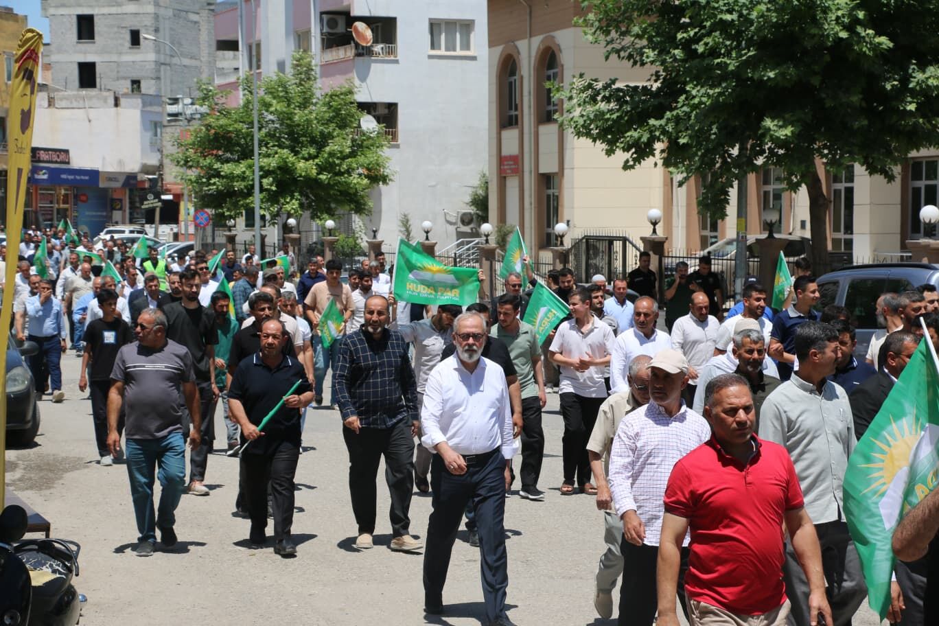 HÜDA PAR Bozova İlçe Kongresi Öncesi Salon İptaline Tepki Gösterdi-1