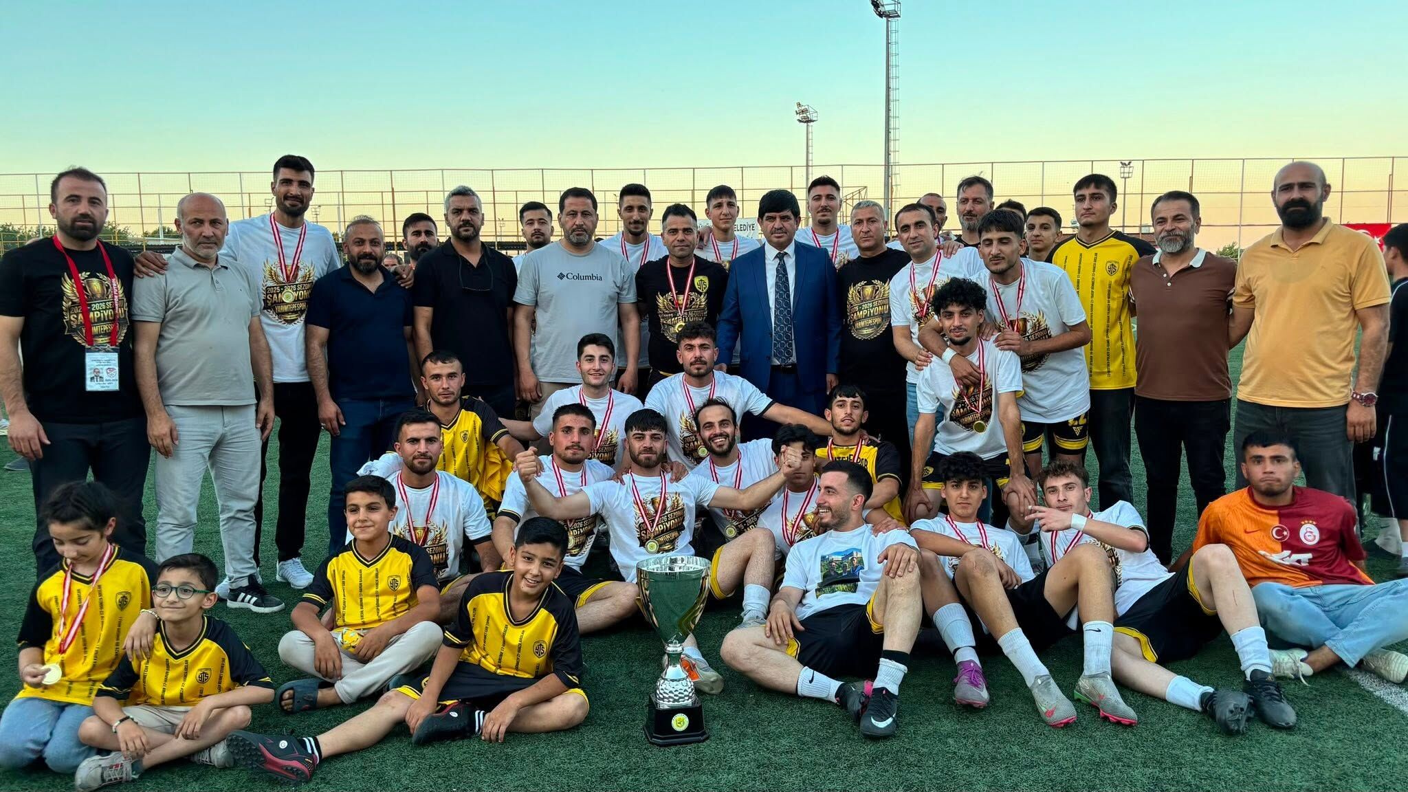 Yarımtepe Spor Şampiyonluk Kupasını Aldı (1)