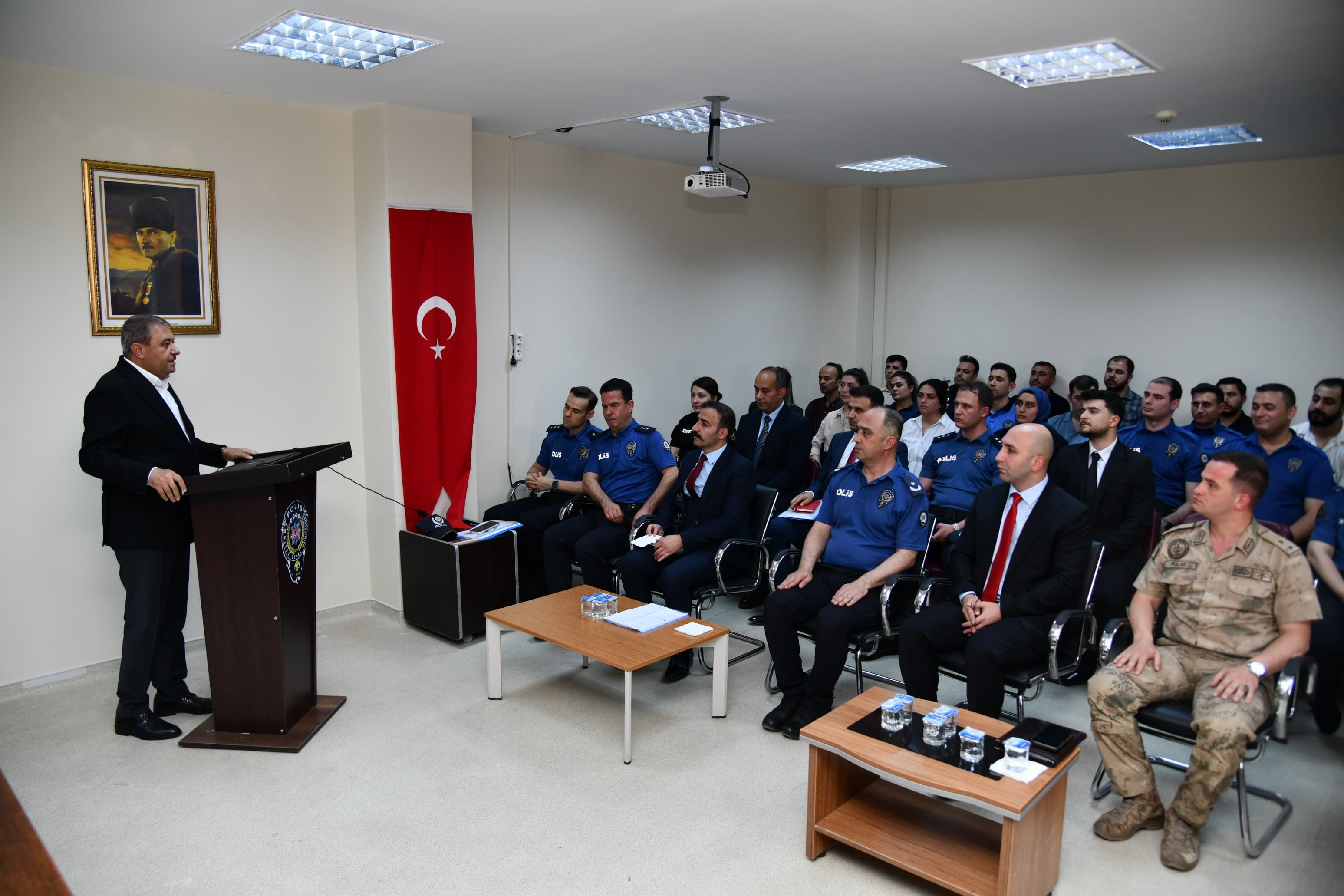 Zi̇yaret Teşekkürle Sona Erdi̇