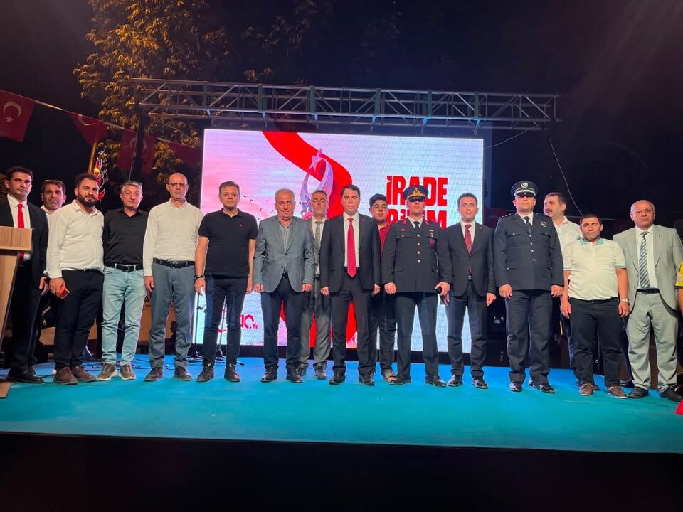15 Temmuz'da Suruç Ve Halfeti'de Vatandaşlar Sokaklara Döküldü! (7)