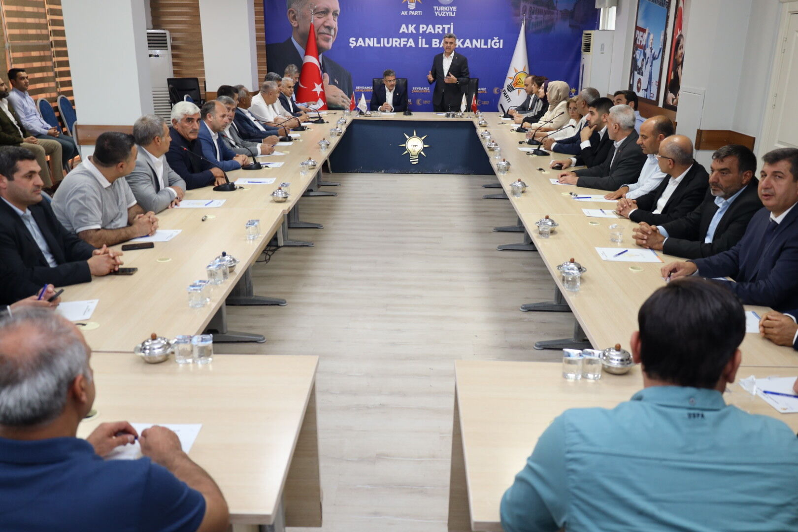 Ak Parti Toplantı 2-1