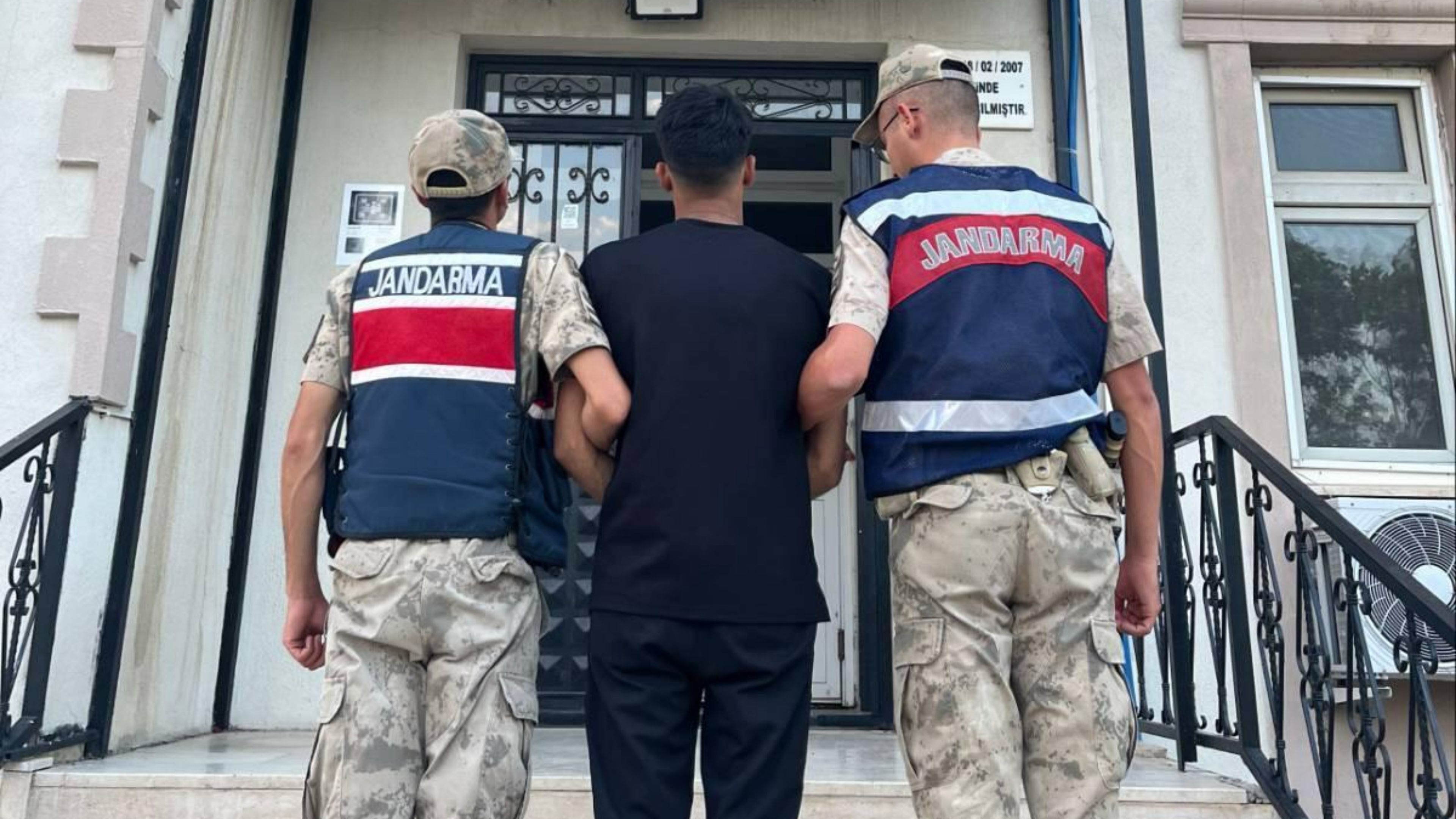 Aranan Şahıs-11
