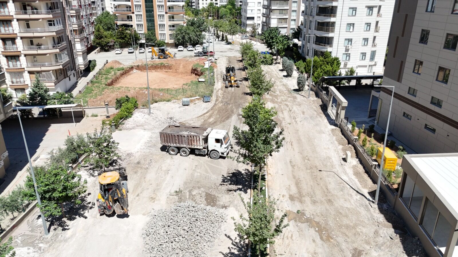 Atakent Mahallesi Prestij Sokak Çalışmalarıyla Modernleşiyor2