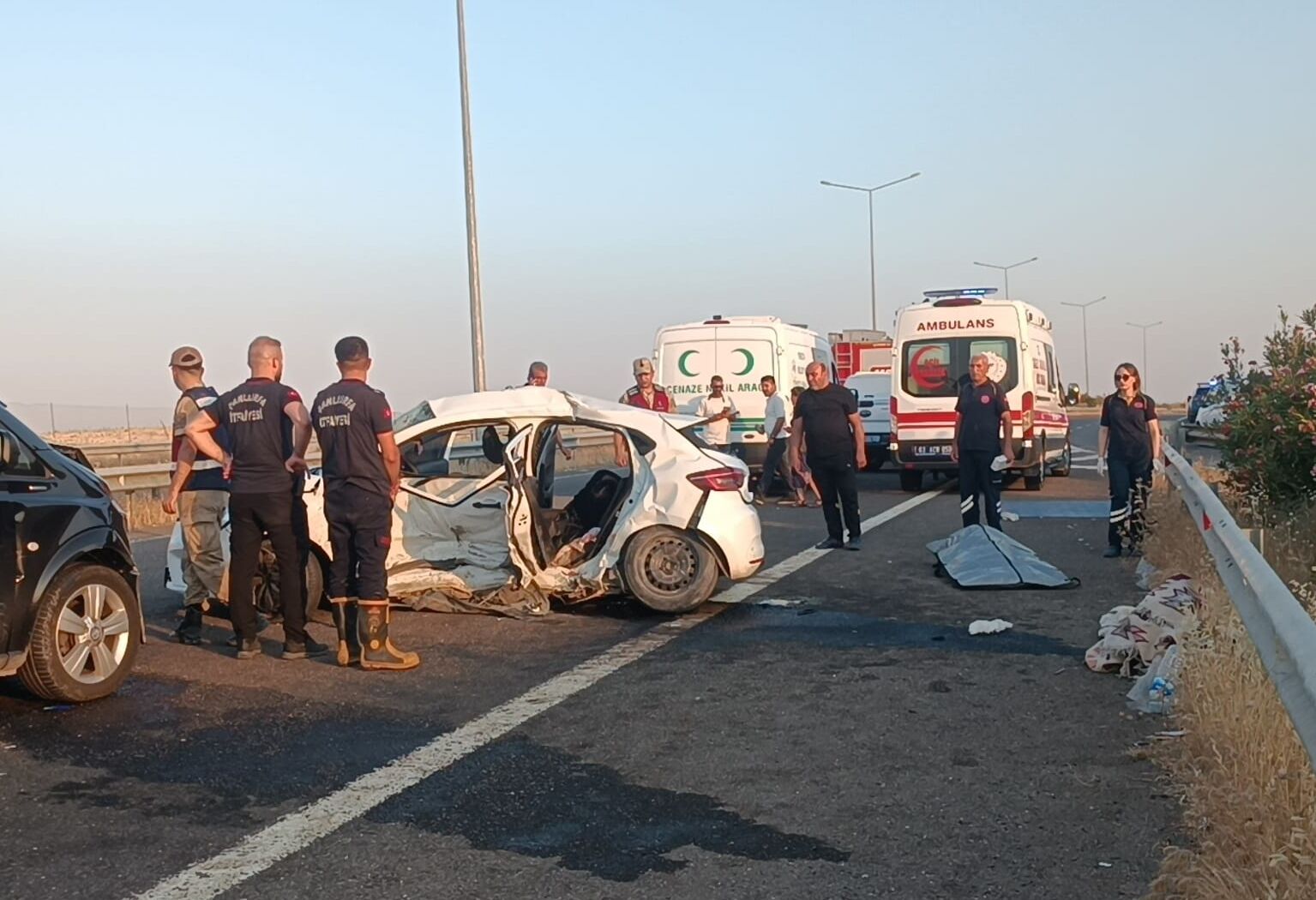 Güneş Sezik’ (44), Zemzama Sever (67) Ve Zeynep Sezik (16) Hayatını Kaybetti