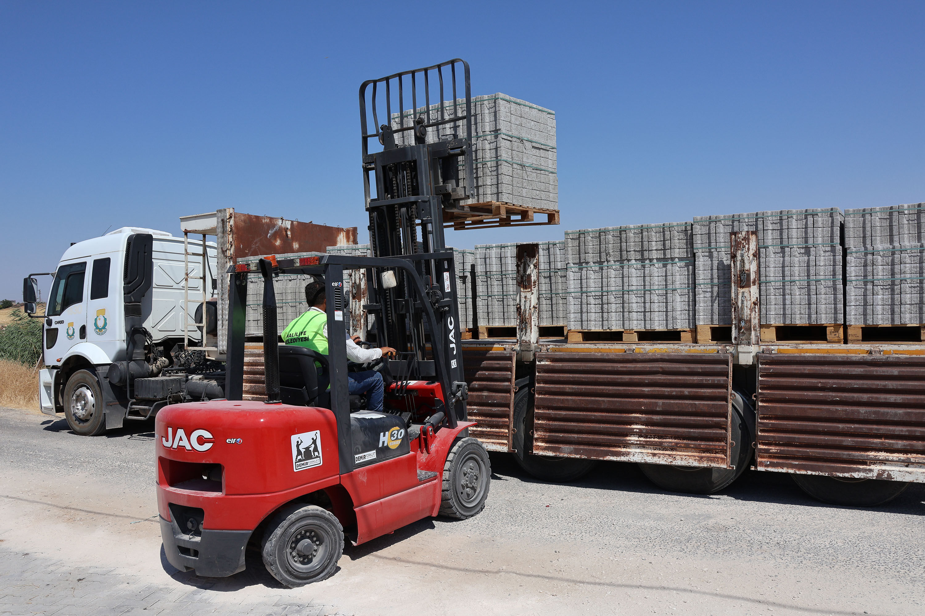 Hali̇li̇ye'de Kirsal Mahalleler Parke Yollarla Buluşuyor (1)