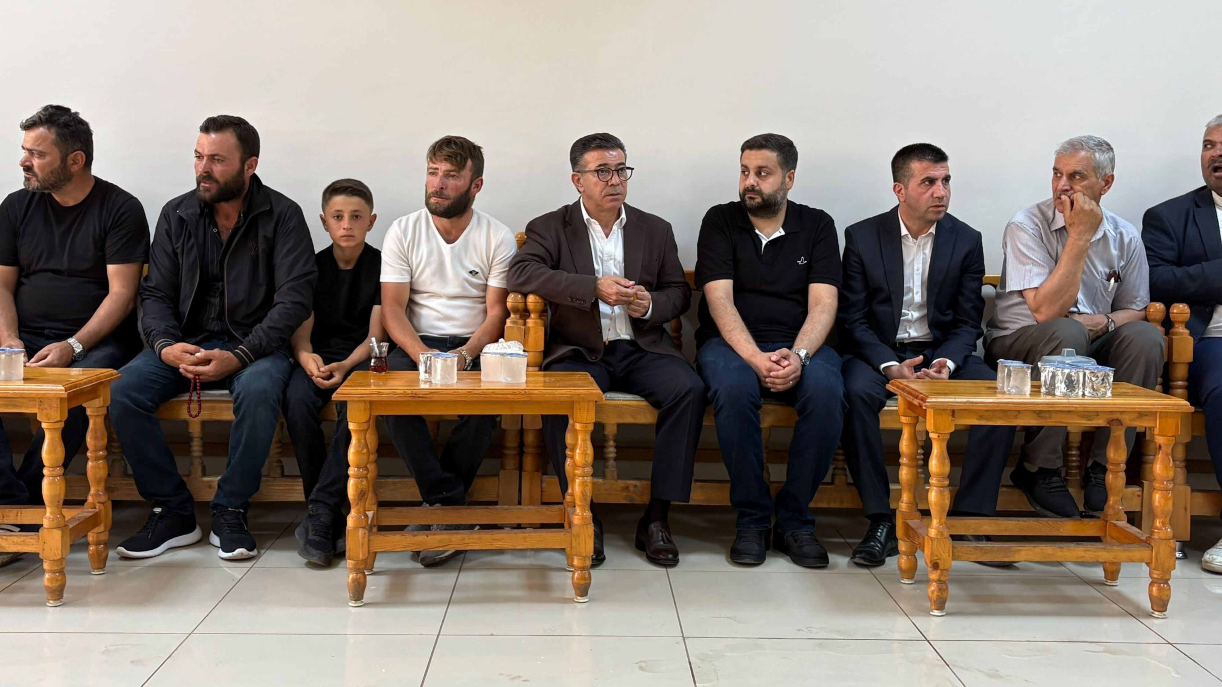 Hilvan’da Kavgada Hayatını Kaybetmişti Başkan Bucak Acılı Aileyi Ziyaret Etti (3)