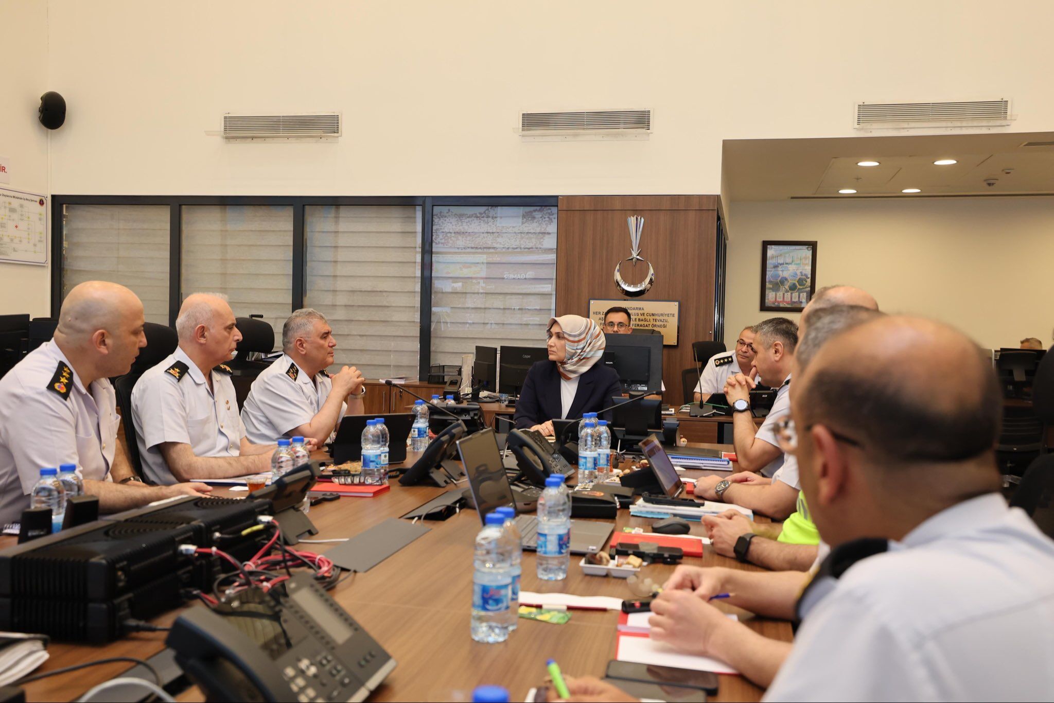 Jandarma’da Kritik Asayiş Toplantısı Türkiye Genelindeki Güvenlik Çalışmaları Değerlendirildi (2)